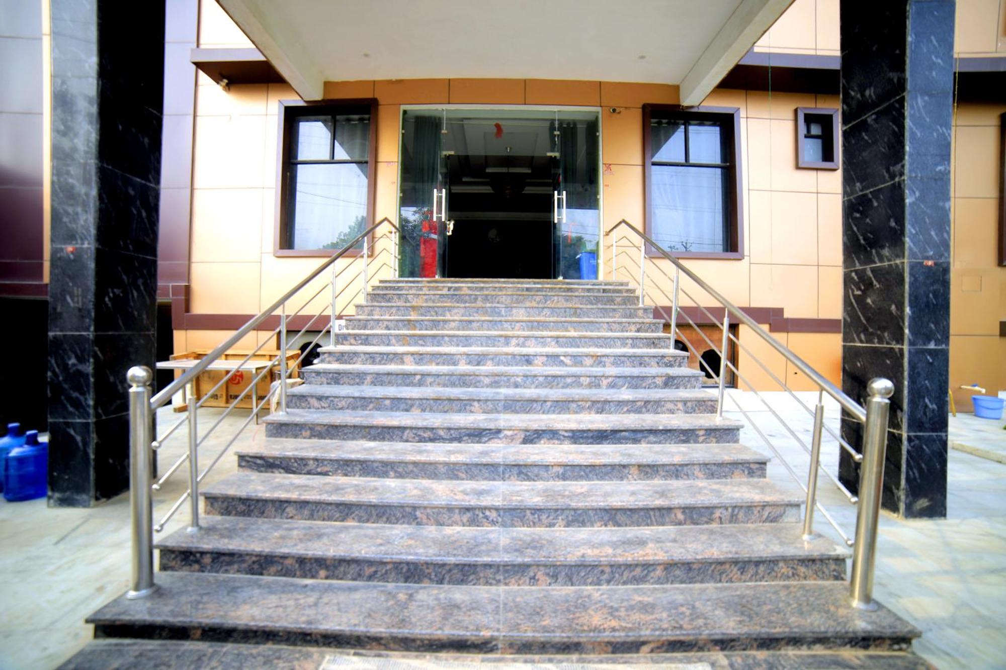 The Tulsi Garden Vrindavan Near Omaxe City Vrindāvan Exterior foto