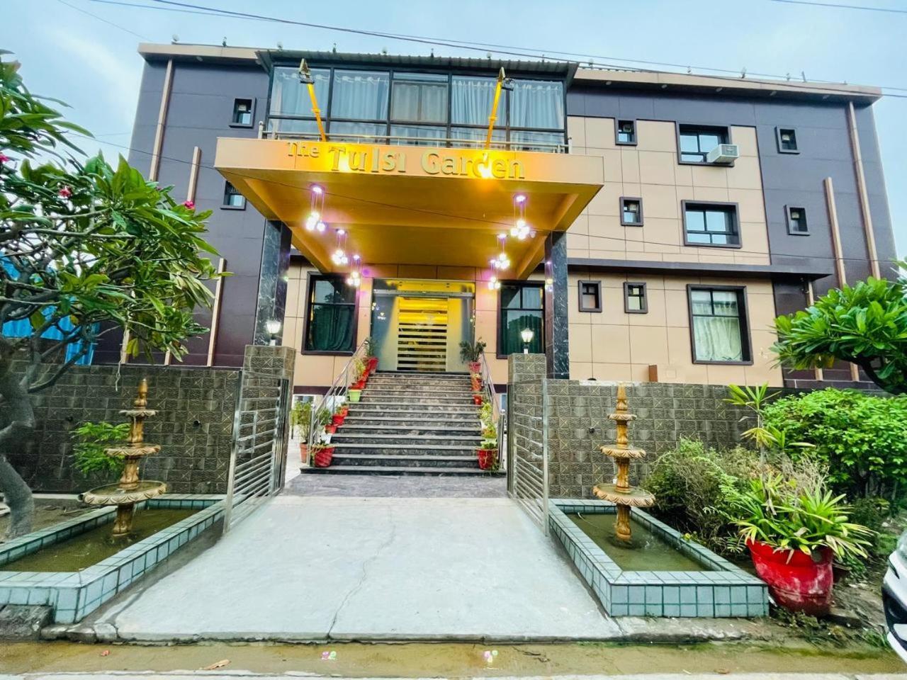 The Tulsi Garden Vrindavan Near Omaxe City Vrindāvan Exterior foto